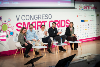 Grupo-Mesa-Redonda-2-5-Congreso-Smart-Grids-2018