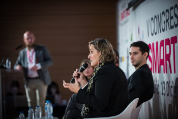 Nuria-Avalos-Repsol-Energia-Mesa-Redonda-2-5-Congreso-Smart-Grids-2018