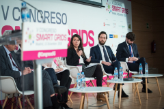 Alicia-Carrasco-Entra-Mesa-Redonda-1-5-Congreso-Smart-Grids-2018